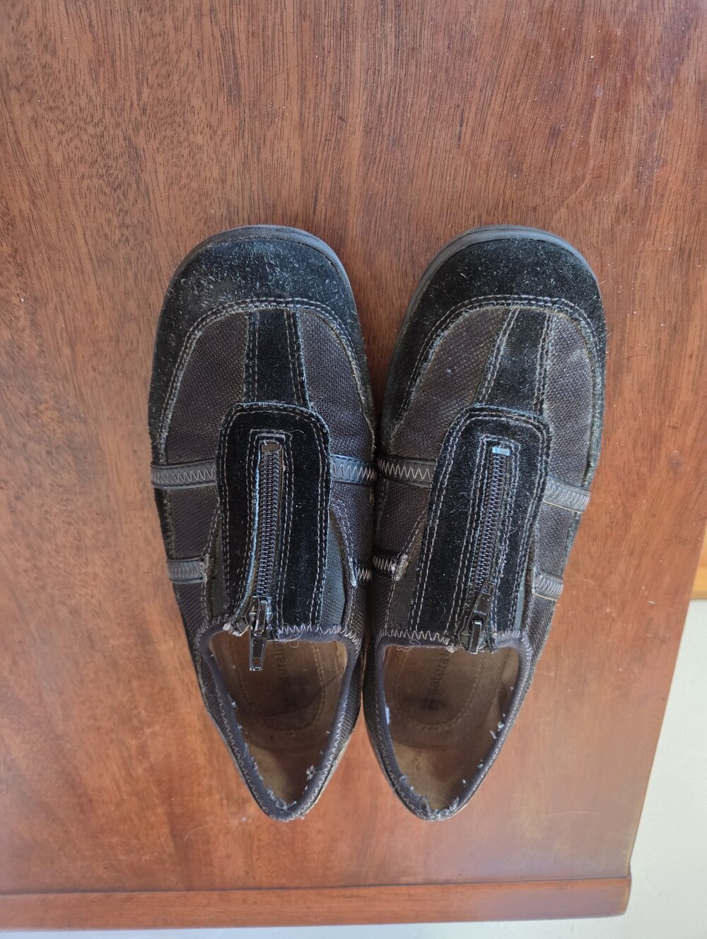 Naturalizer Women's Slip-On Loafers in Black/Charcoal